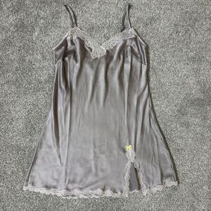 Victoria's Secret Chemise Womens Medium Gray Satin Lace Slip Nightgown Lingerie